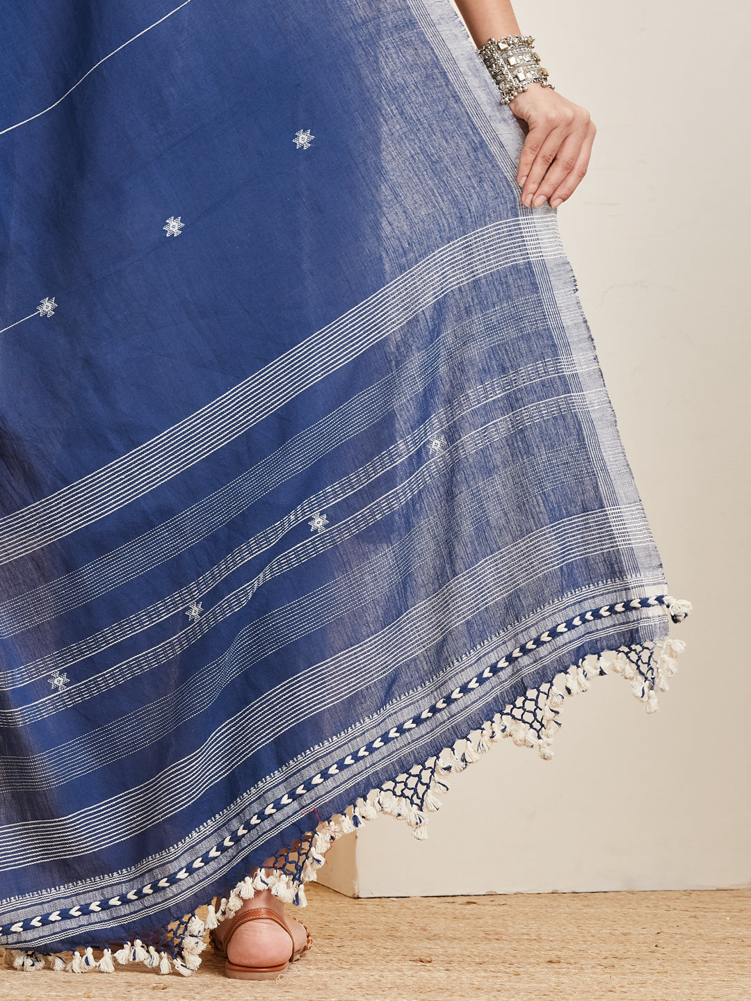 Amber dupatta woven star buti detail