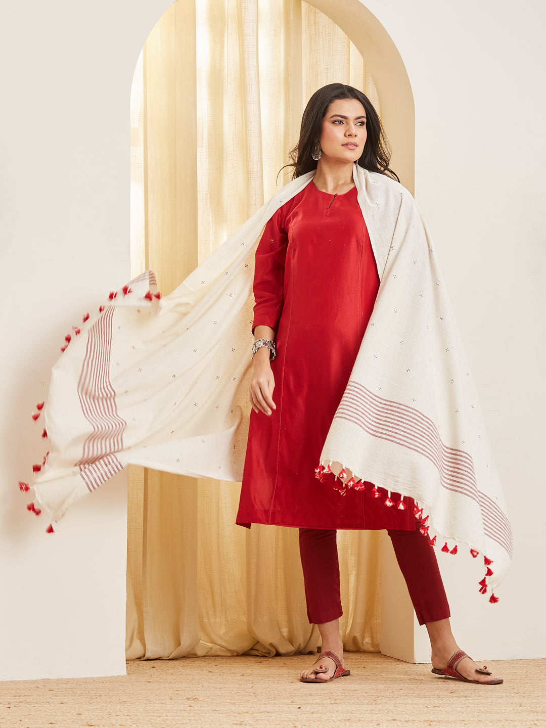 Alta ivory Tangaliya cotton dupatta with red daana dots