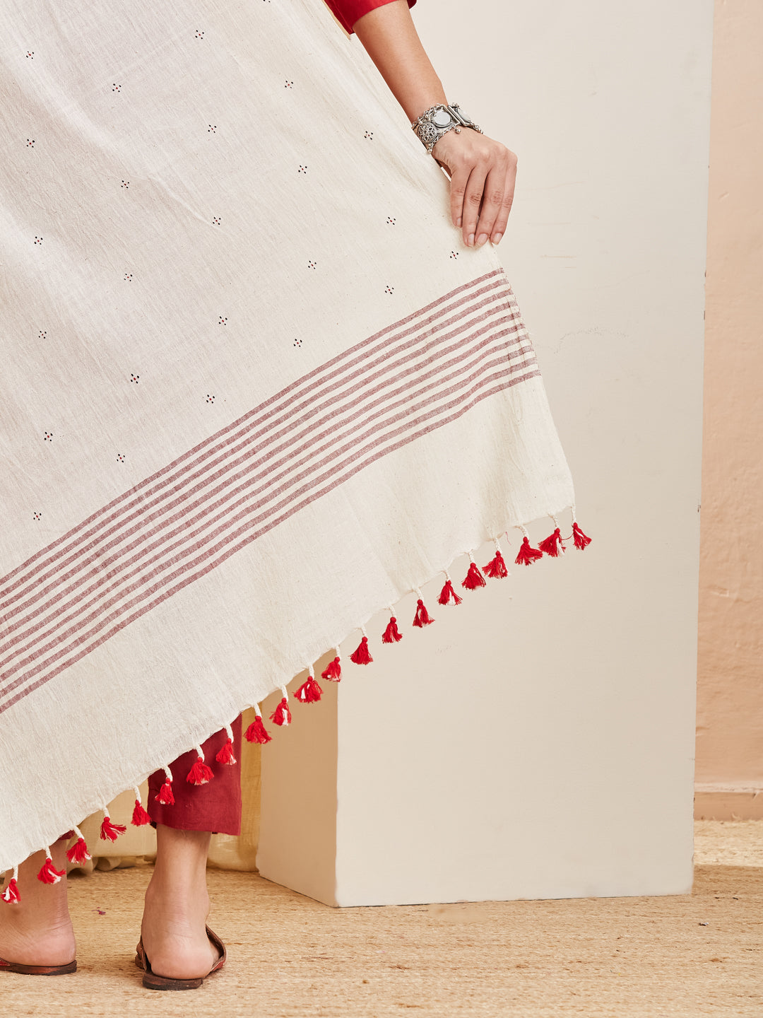Alta dupatta red tassel fringe